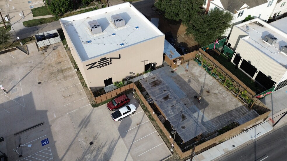 More Photos Of 5316 Washington Ave, Houston Bar For Lease