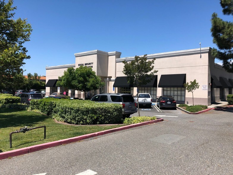 More Photos Of 2500 Fontaine Rd, San Jose Freestanding For Lease