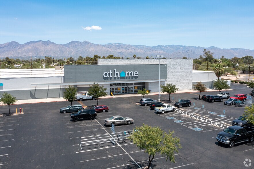 More Photos Of 5205-5285 E Broadway Blvd, Tucson Unknown For Lease