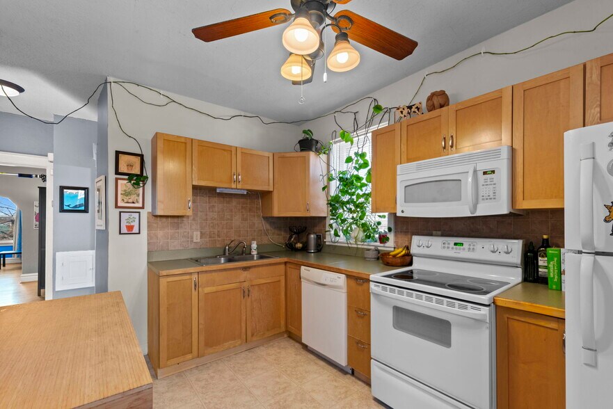 More Photos Of 5510 Lisette Ave, Saint Louis Multifamily For Sale