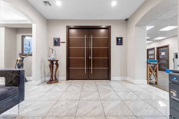 More Photos Of 100 W Pond Rd, Perth Amboy Office For Lease