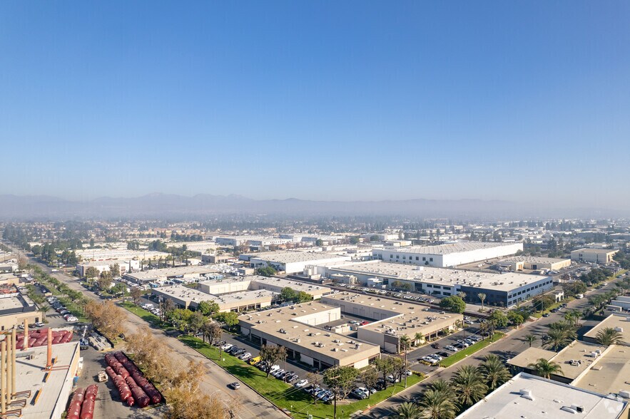 More Photos Of 1200 N Jefferson St, Anaheim Showroom For Sale