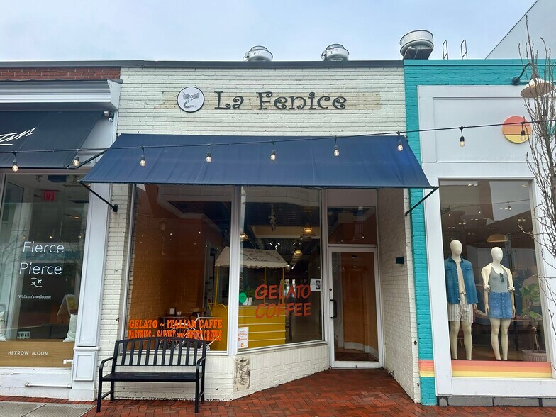 More Photos Of 49 Main St, Westport Storefront Retail Office For Lease