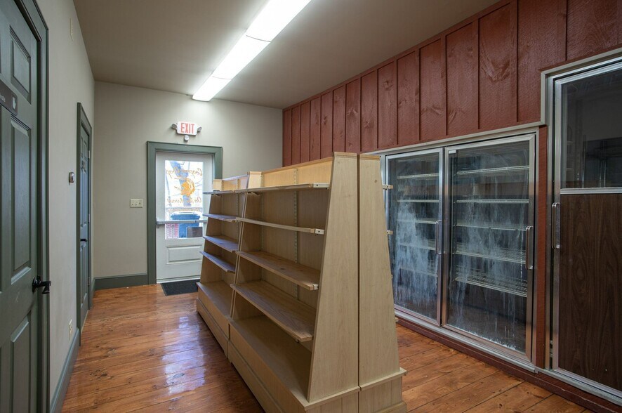 More Photos Of 82 Western Ave, Brattleboro Restaurant For Sale