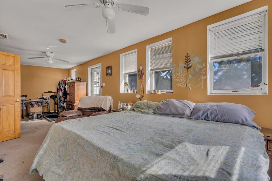 More Photos Of 387 Route 9, Eagleswood Township General Retail For Sale