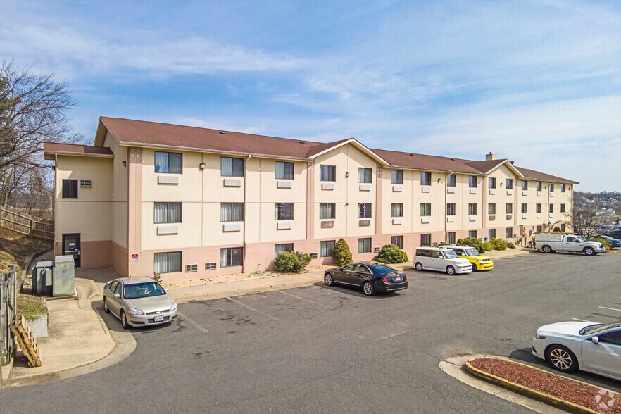 More Photos Of Interstate 95 Corridor, Dumfries Hotel For Sale