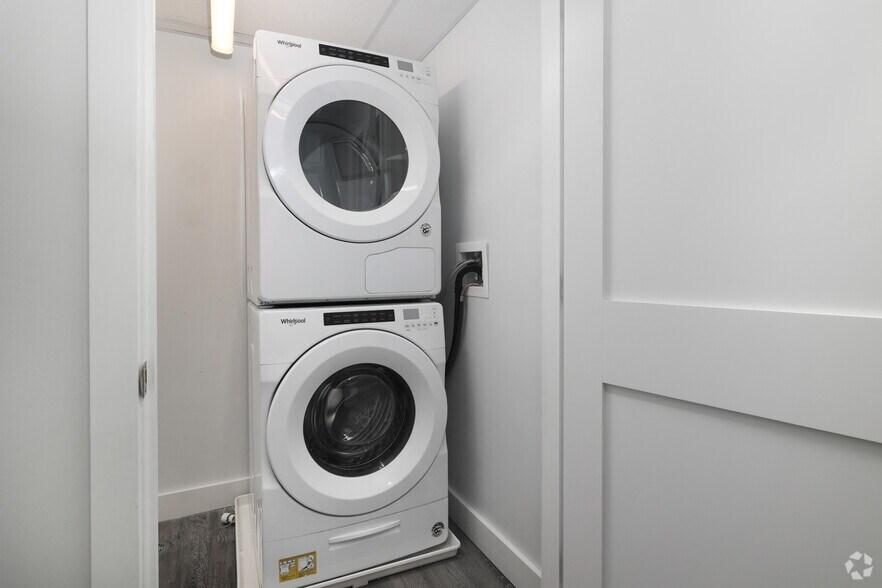 More Photos Of 231 Washington St, Salem Coworking Space