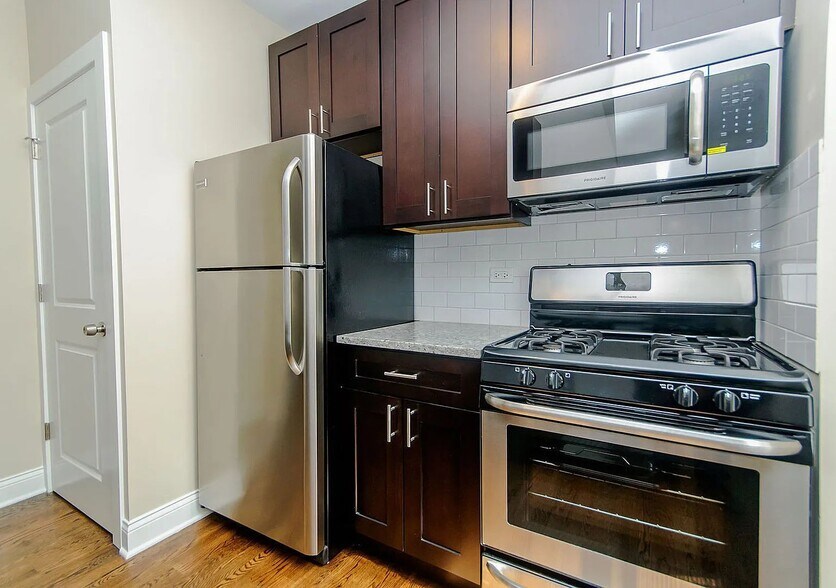 More Photos Of 1334 W 18th Pl, Chicago Apartments For Sale