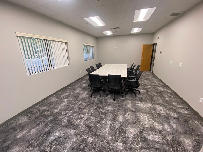 More Photos Of 2443 Clare Ln NE, Rochester Storefront For Lease