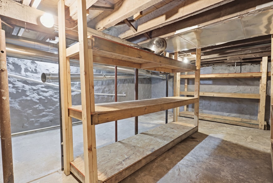 More Photos Of 2081 Niagara St, Buffalo Restaurant For Sale