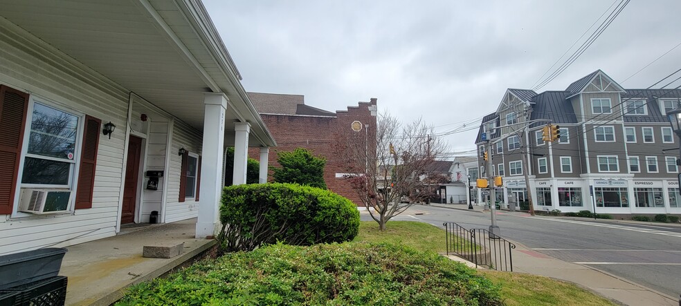 More Photos Of 236 Spring St, Newton Apartments For Sale