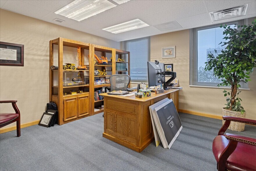 More Photos Of 1803-1807 Capitol Ave, Cheyenne Office For Sale