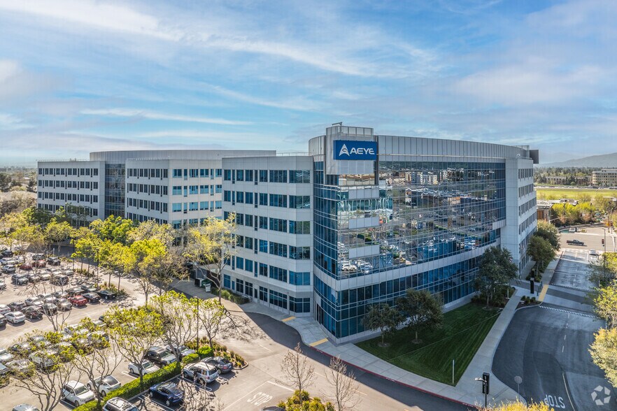 More Photos Of 1 Park Pl, Dublin Office For Lease