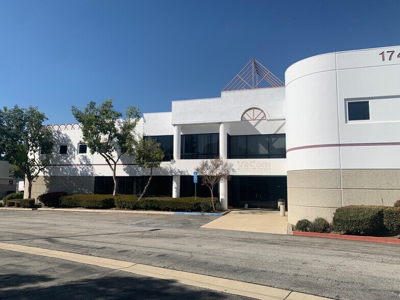 Primary Photo Of 1747 Wright Ave, La Verne Warehouse For Lease