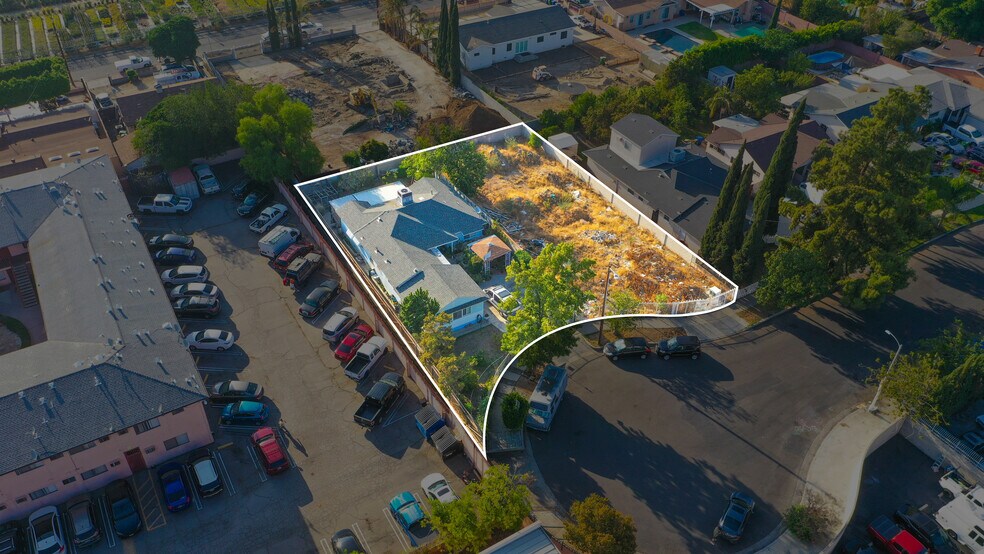 More Photos Of 7639 Simpson Ave, North Hollywood Land For Sale