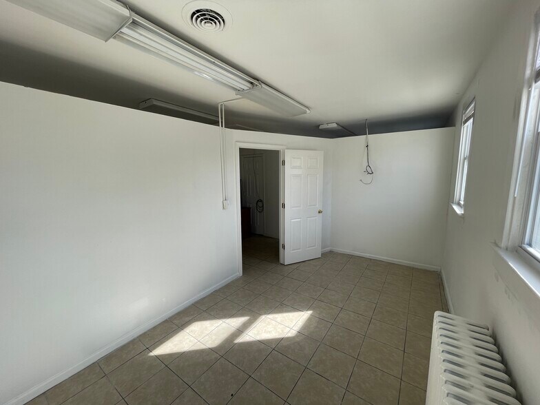 More Photos Of 2010-2012 Rhode Island Ave NE, Washington Storefront Retail Office For Lease