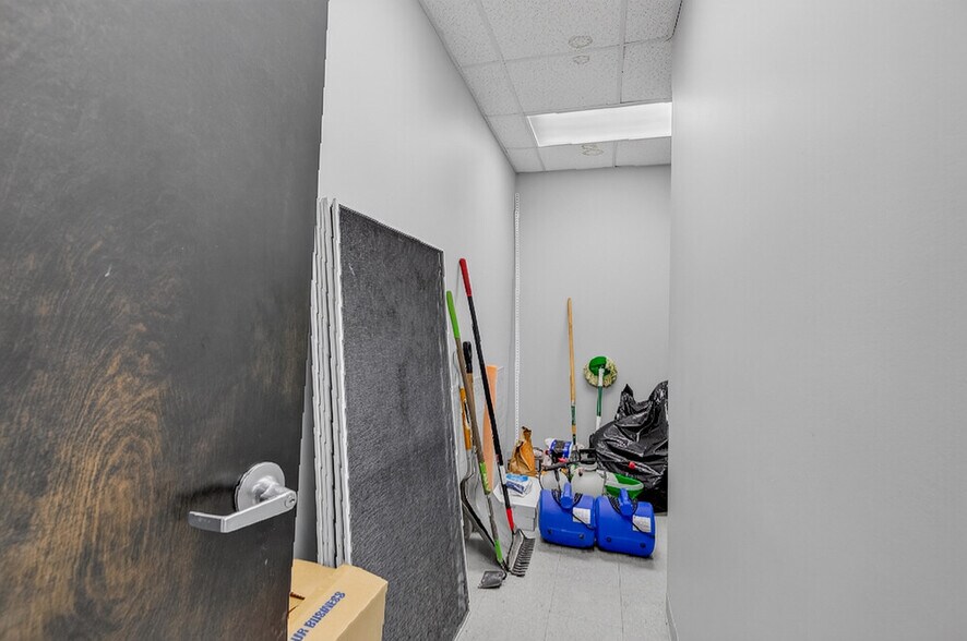 More Photos Of 1930 Charlie Hall Blvd, Charleston Medical For Lease