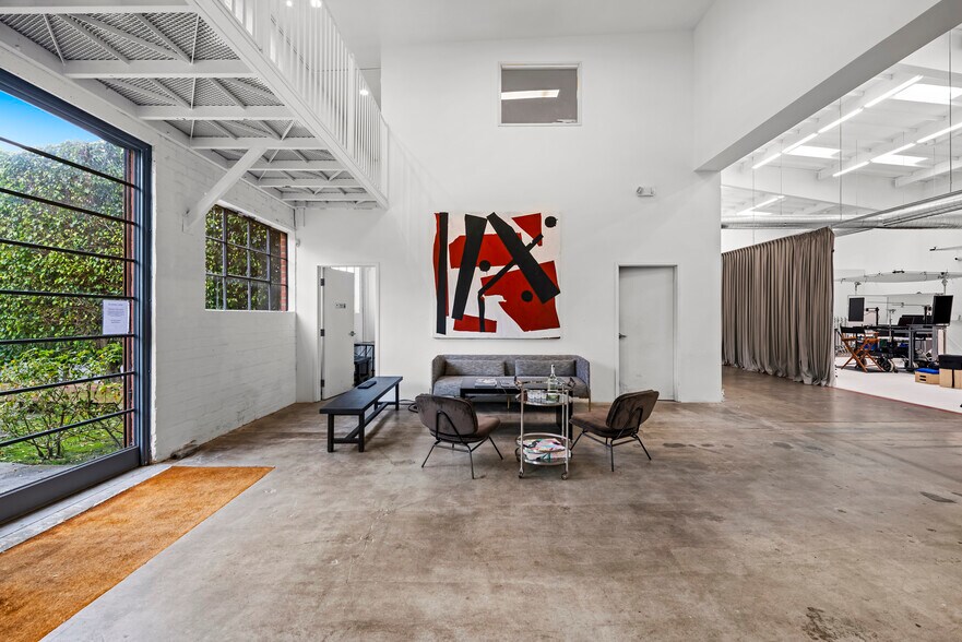 More Photos Of 11240 Playa Ct, Culver City Loft Creative Space For Sale