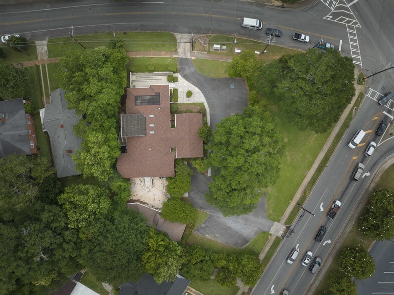 More Photos Of 720 North Ave, Macon-Bibb Office Residential For Sale