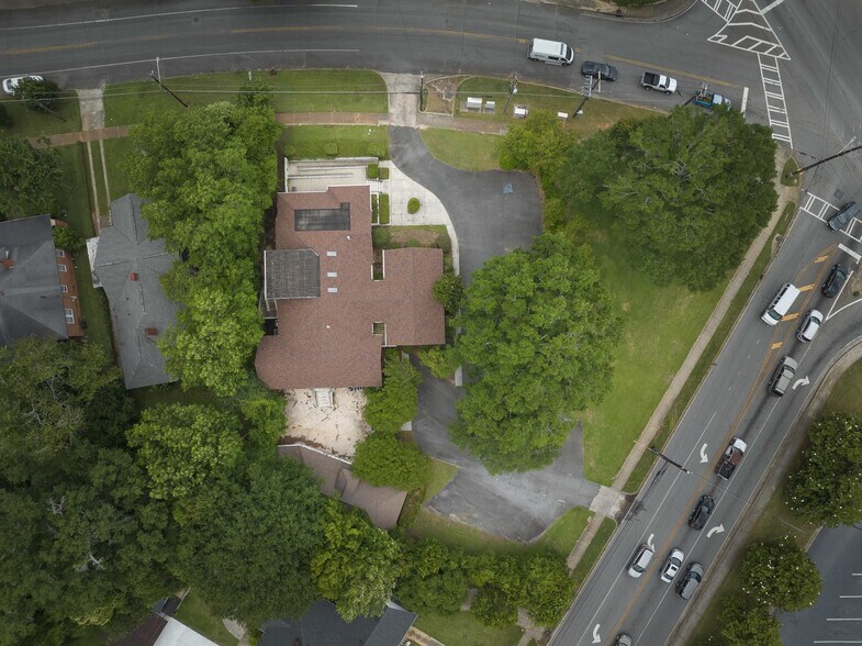 More Photos Of 720 North Ave, Macon-Bibb Office Residential For Sale