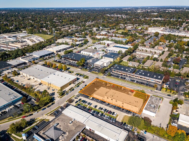 More Photos Of 160 Moore Dr, Lexington General Retail For Sale