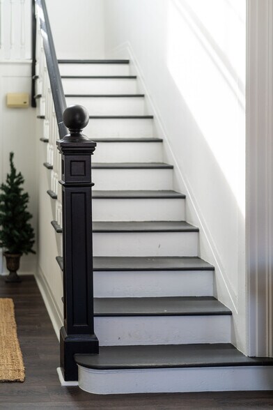 More Photos Of 30 Ladd Rd, Fishersville Office For Sale