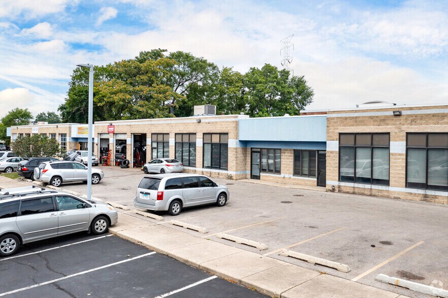More Photos Of 1300-1338 Dodge Ave, Evanston Freestanding For Lease