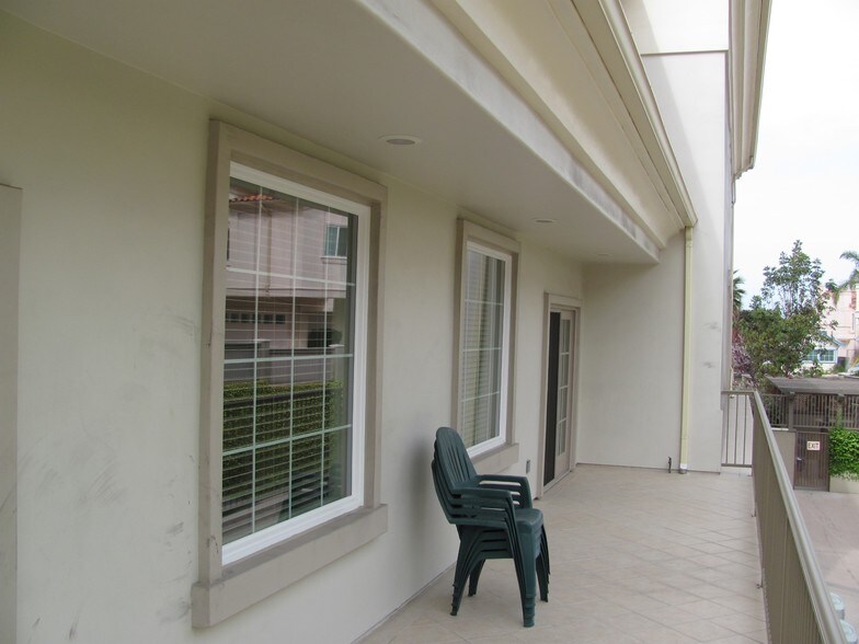 More Photos Of 511 Torrance Blvd, Redondo Beach Office For Lease