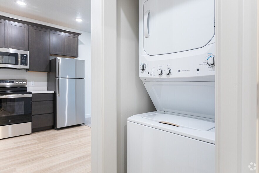 More Photos Of 1054 Main St, Lehi Apartments For Lease