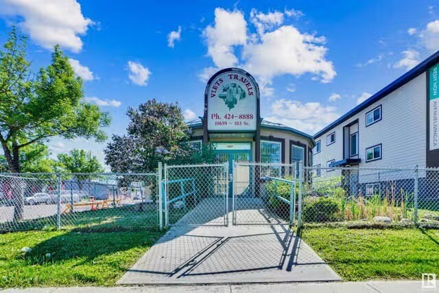 More Photos Of 10659 103 St NW, Edmonton Office For Lease