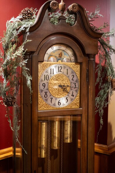 More Photos Of 35 W Jackson St, Millersburg Hotel For Sale