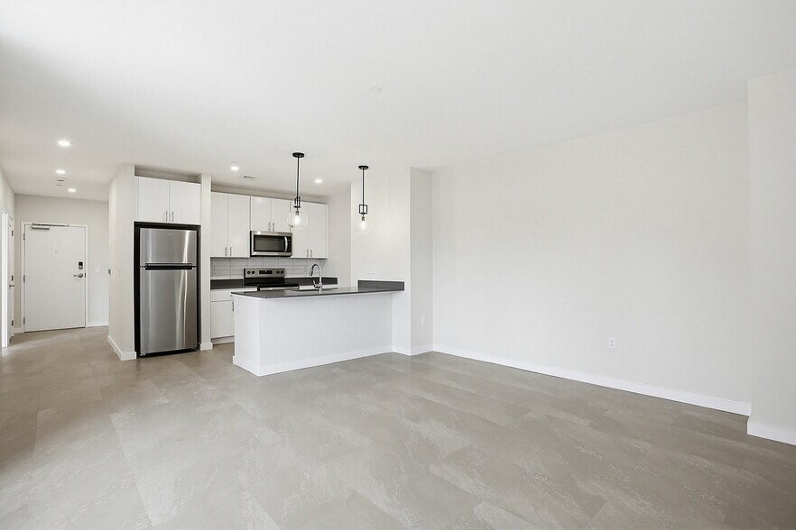 More Photos Of 250 College Ave, Lancaster Apartments For Lease