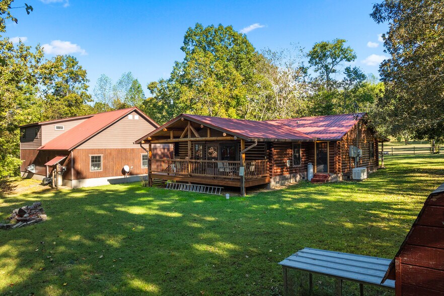 More Photos Of 228 Pattie Gap Rd, Philadelphia Apartments For Sale