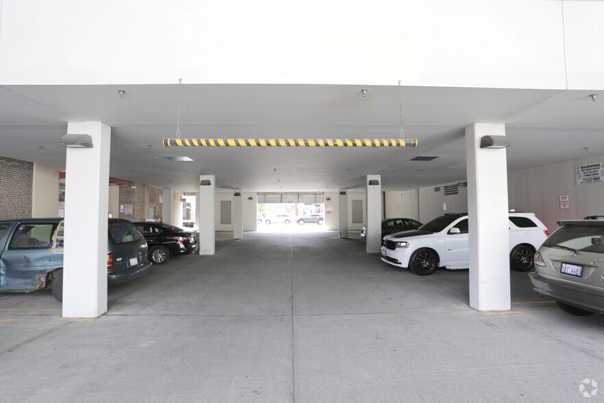 More Photos Of 1200 N Ashland Ave, Chicago Office For Lease