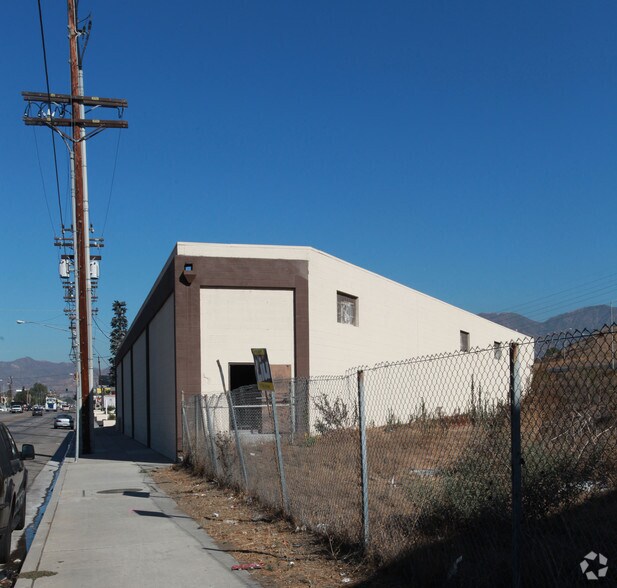More Photos Of 12595 Foothill Blvd, Sylmar Warehouse For Lease