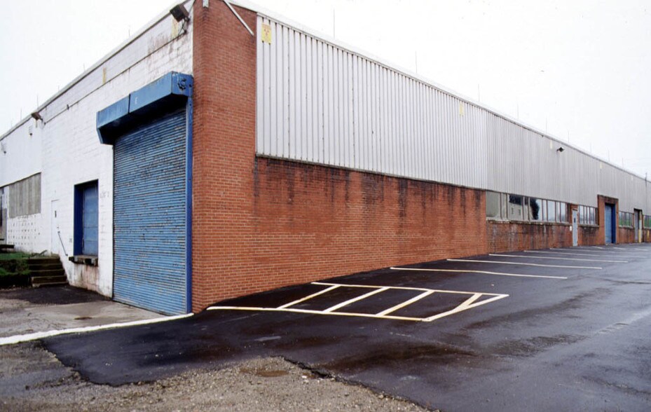 More Photos Of 5403 Schaaf Ln, Independence Warehouse For Lease