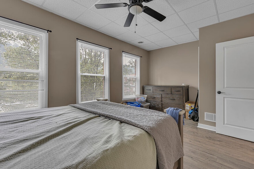 More Photos Of , New Brighton General Retail For Sale