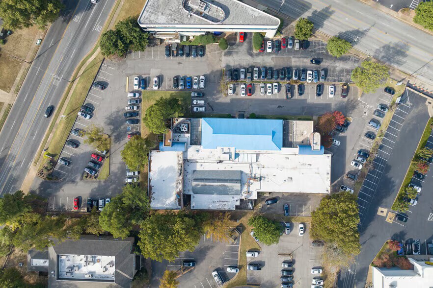 Primary Photo Of 5180 Park Ave, Memphis Office For Lease
