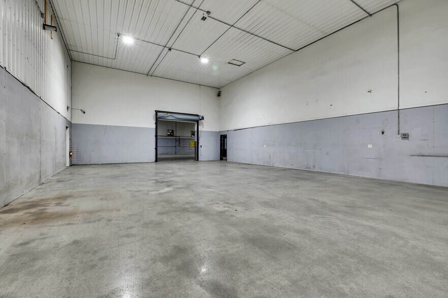 More Photos Of 680 Gerry Way, Darien Warehouse For Sale