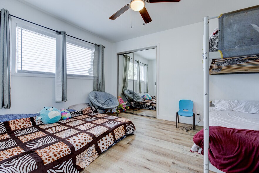 More Photos Of 1720 Cerritos Ave, Long Beach Apartments For Sale