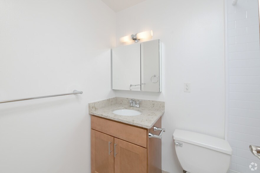 More Photos Of 1371 Beacon St, Brookline Apartments For Lease
