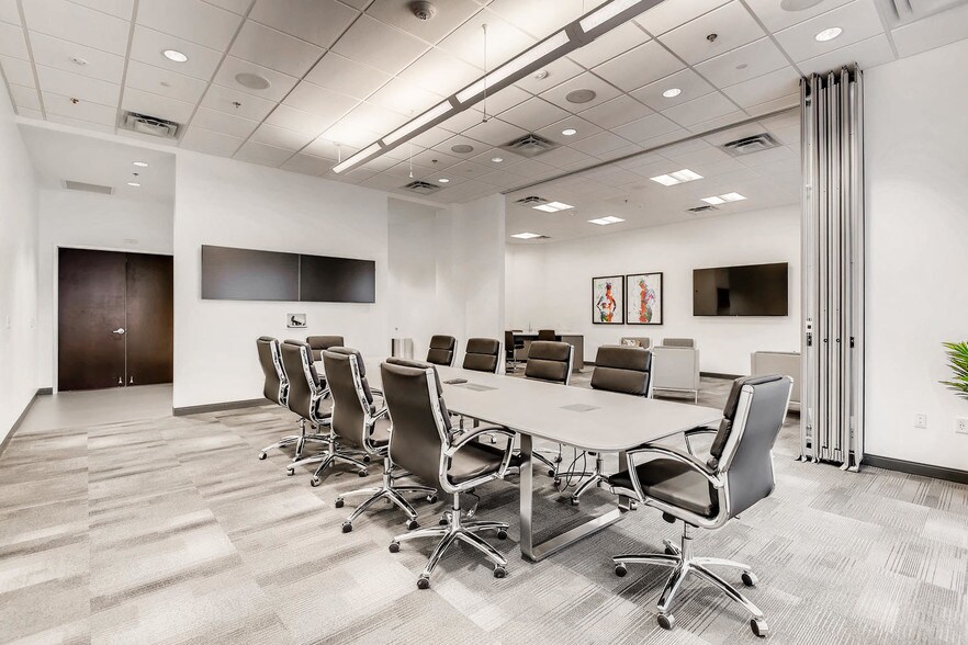 More Photos Of 5810 S Eastern Ave, Las Vegas Office For Sale