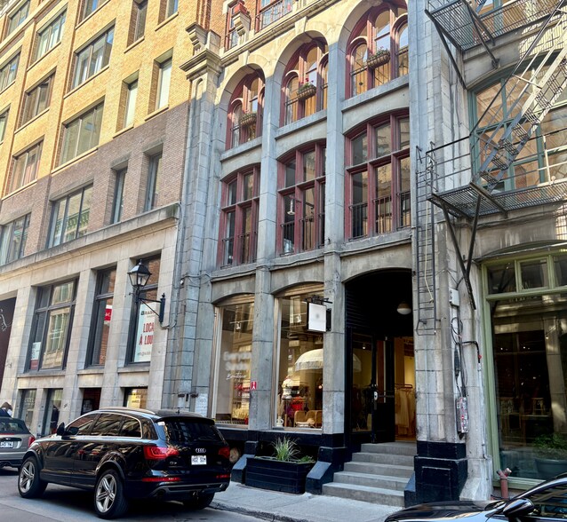 More Photos Of 377 Rue Saint-Paul O, Montréal Apartments For Lease