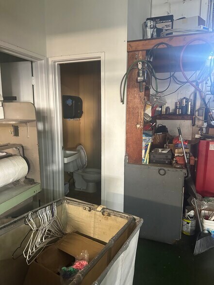 More Photos Of 1152 Court St, Clearwater Freestanding For Sale