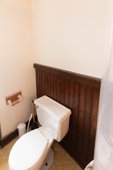 More Photos Of 46 W Biddle St, Baltimore Apartments For Sale