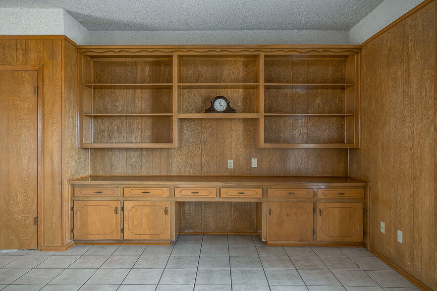 More Photos Of 938 County Road 3341, Paradise Land For Sale