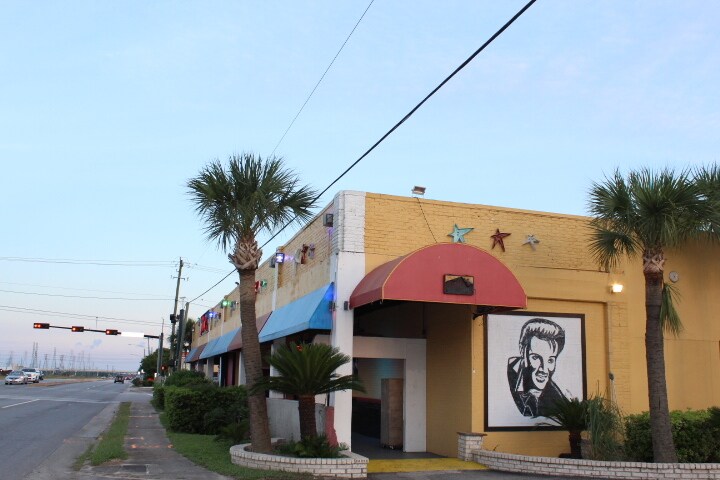 More Photos Of 17886 Tx-3, Webster Bar For Sale