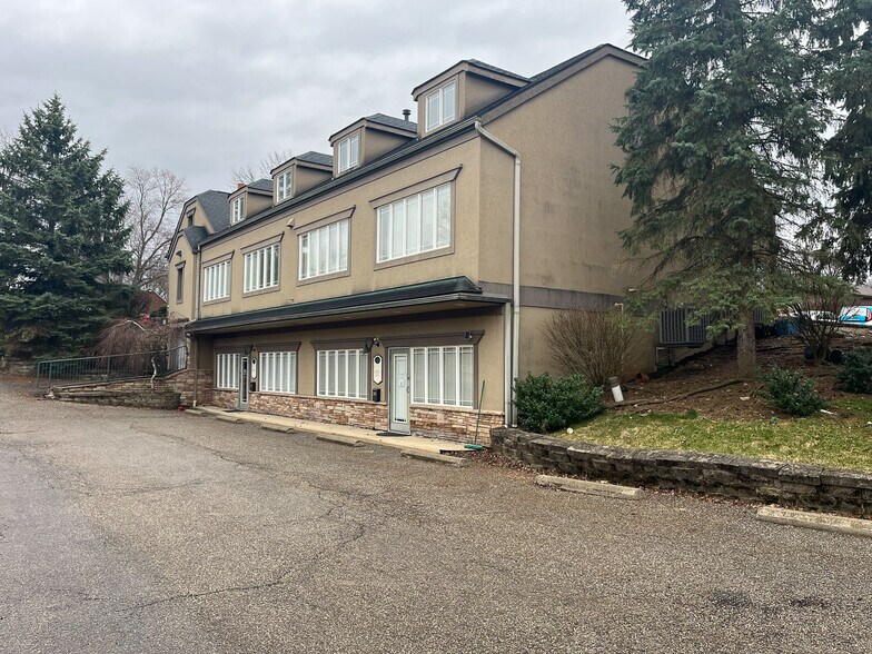 More Photos Of 2259 Whipple Ave NW, Canton Office For Sale