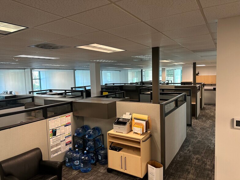 More Photos Of 12425 Race Track Rd, Tampa Office For Lease