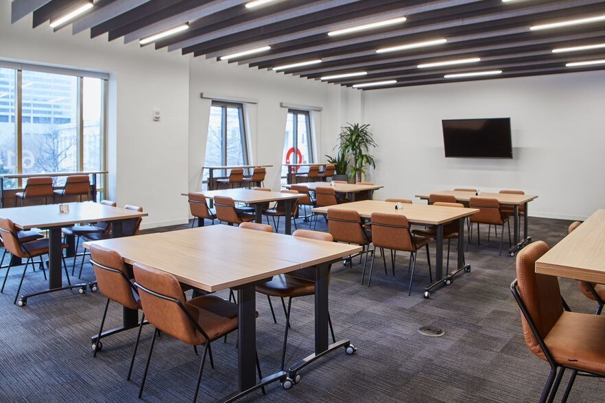 More Photos Of 75 Port City Lndg, Mount Pleasant Office For Lease